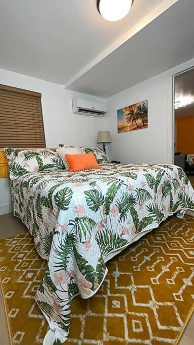 Apartament Sleeps 3, Casa Tropical In Miami Zewnętrze zdjęcie